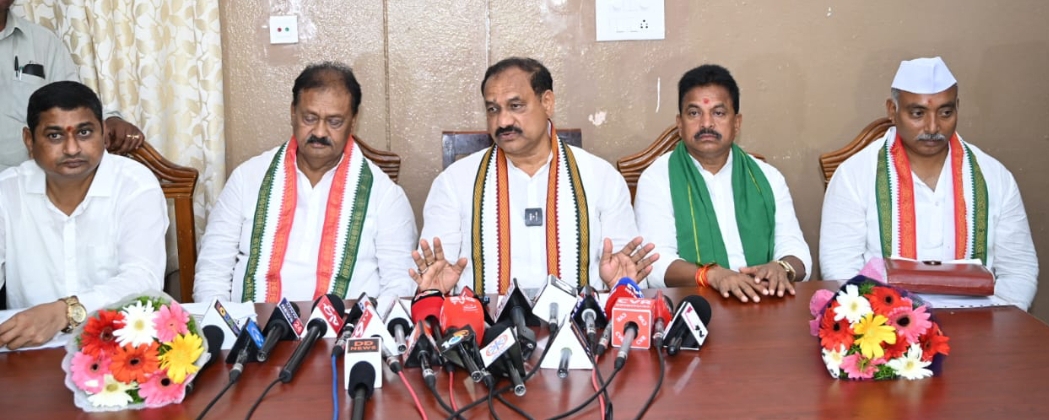 కేటీఆర్ మొదలు కుటుంబ తగాదాలు సరిదిద్దుకో.. 