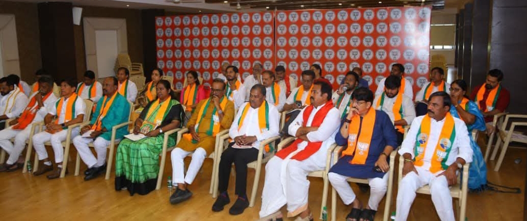 స్థానిక సంస్థలు సమీపిస్తున్న వేళ ఉమ్మడి నిజామాబాద్ జిల్లాలో బిజెపి ముఖ్య నేతల మధ్య సమన్వయ లోపం