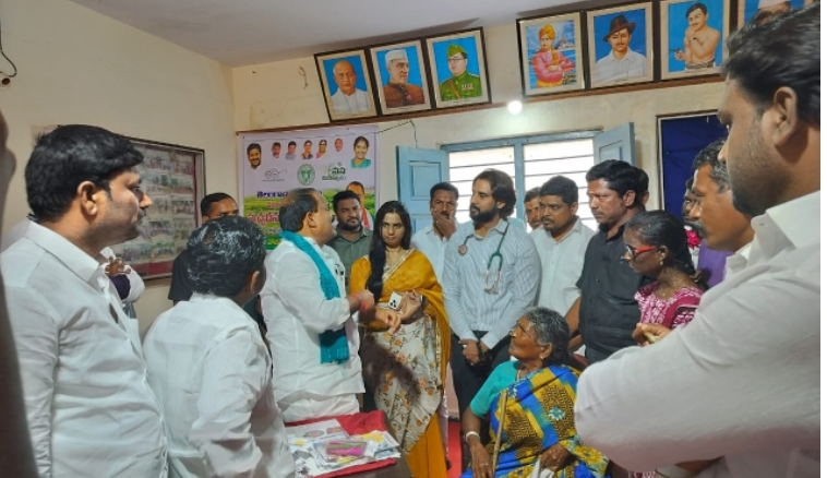 సేవ దృక్పథంతో పేదలకు వైద్యం అందించండి : షాద్ నగర్ ఎమ్మెల్యే వీర్లపల్లి శంకర్