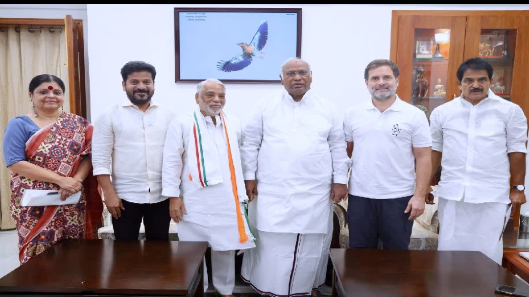 బీఆర్ఎస్​ సీనియర్ నేత కే కేశవరావు కాంగ్రెస్​ పార్టీలో చేరారు