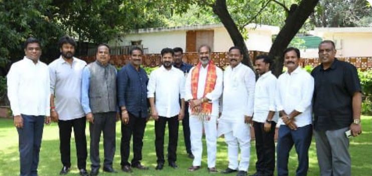 ఢిల్లీలోని సిఎం నివాసంలో రేవంత్ రెడ్డిని మర్యాదపూర్వకంగా కలిసిన నిజామాబాద్ రూరల్ ఎమ్మెల్యే