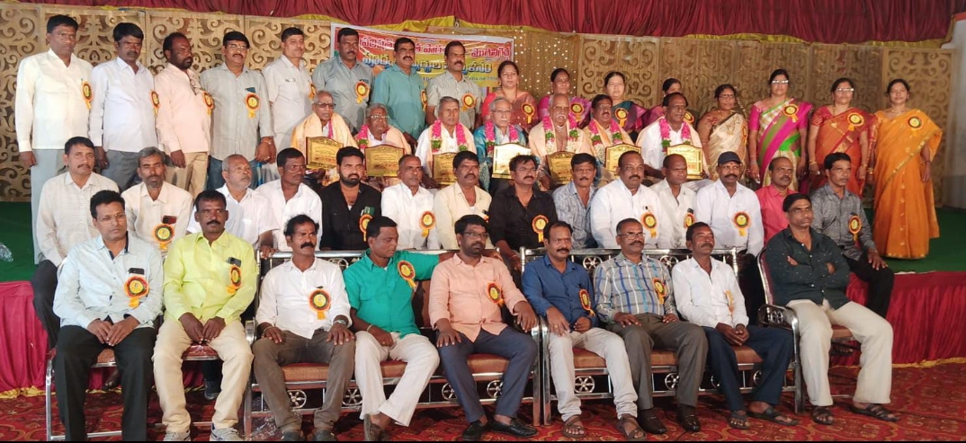మొగలిగిద్ద పాఠశాలలో  1987-88 పదో తరగతి పూర్వ విద్యార్థుల సమ్మేళనం