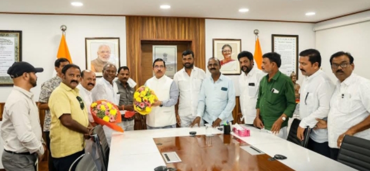 మణుగూరు నుంచి కొల్లహపూర్ రైలు యధావిధిగా కొనసాగించాలి