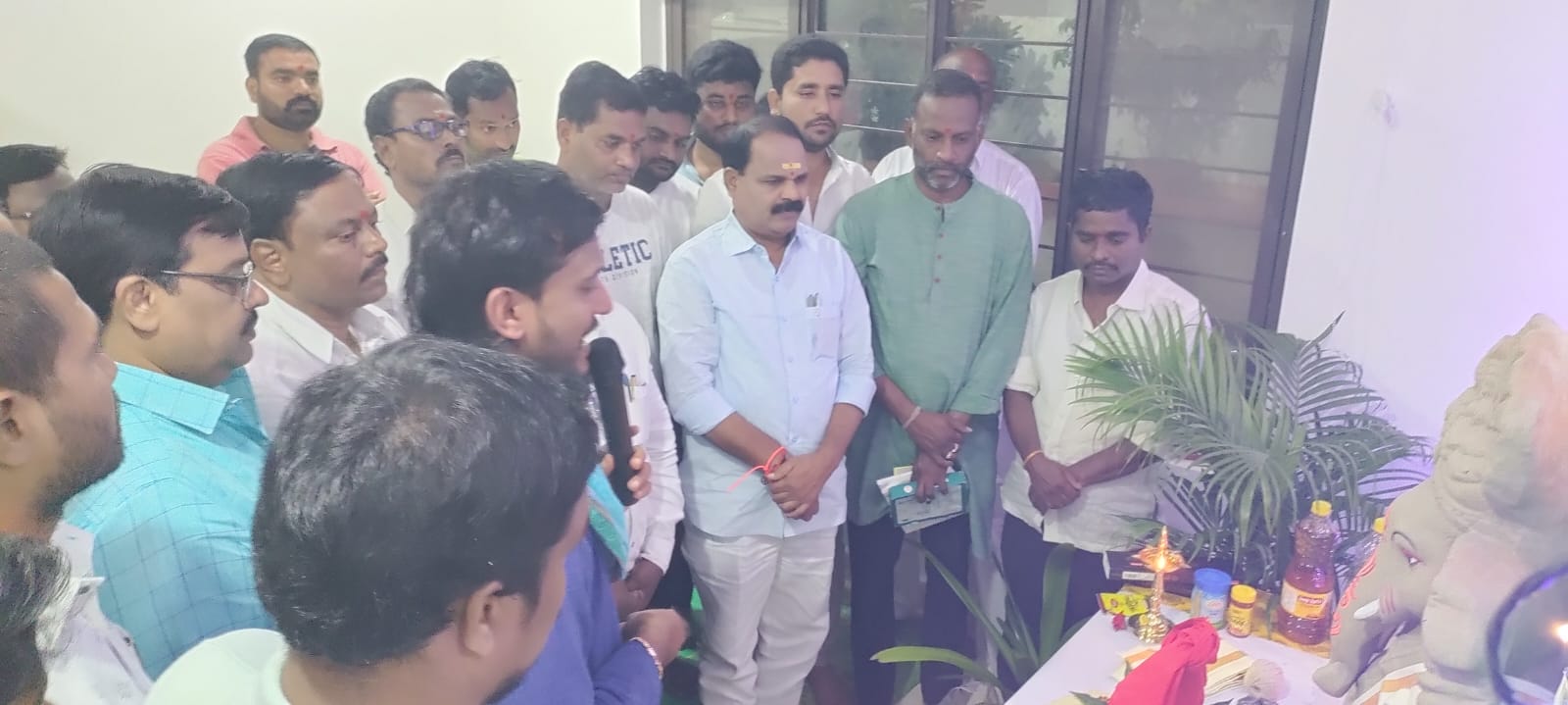 వినాయక పూజలో పాల్గొన్న ఎమ్మెల్యేవీర్ల పల్లి శంకర్