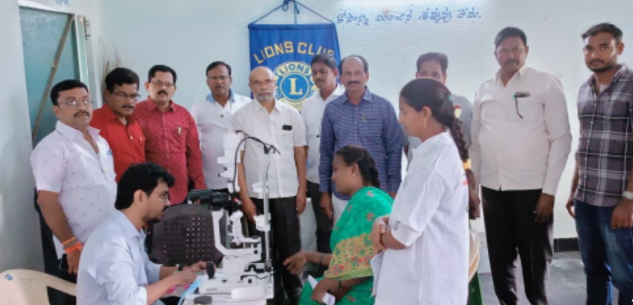 అడసర్లపాడులో ఉచిత కంటి వైద్య శిబిరం విజయవంతం