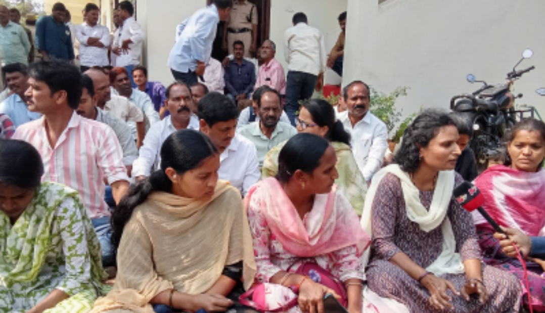 ఎక్సైజ్ కానిస్టేబుల్ సౌమ్య పై గంజాయి దాడి కేసులో కొత్తమలుపు