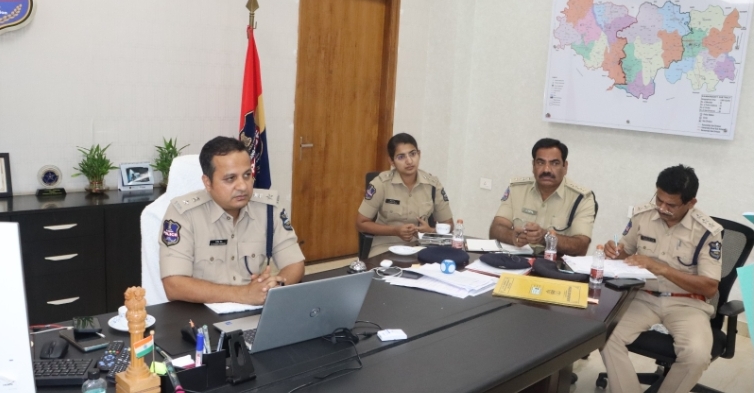 Daily Bharat గ్యాంగ్ ఫైల్స్ నేరాలపై జిల్లా ఎస్పీ కీలక సమీక్ష