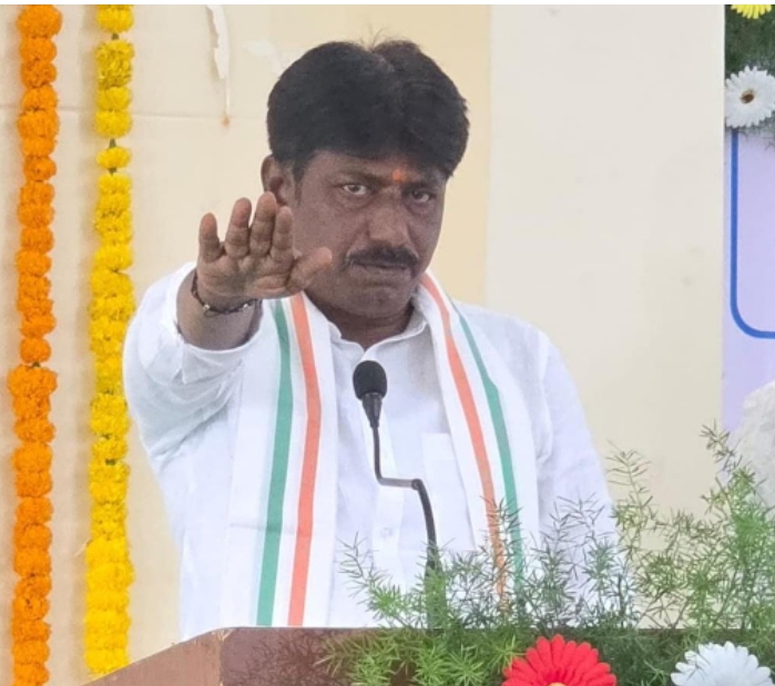 షాద్ నగర్ 25వ వార్డు కౌన్సిలర్ గా సి.పెంటయ్య ప్రమాణ స్వీకారం