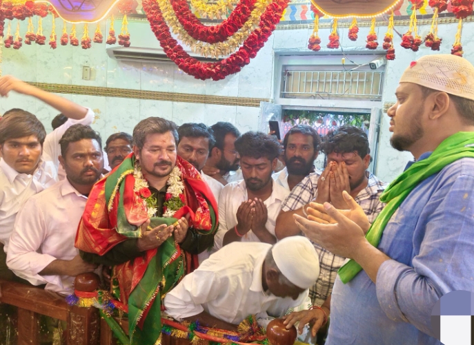 జాన్&zwnj;పహాడ్&zwnj; ఉర్సులో పాల్గొన్న పిల్లుట్ల రఘు
