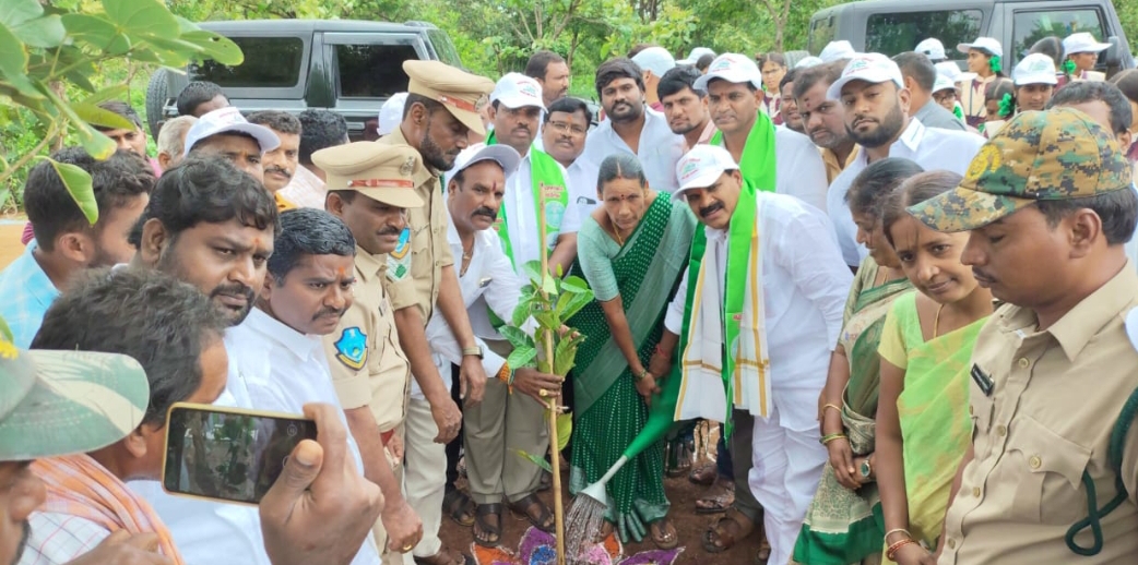 పర్యావరణాన్ని సమతుల్యం చేయడమే కాంగ్రెస్ లక్ష్యం