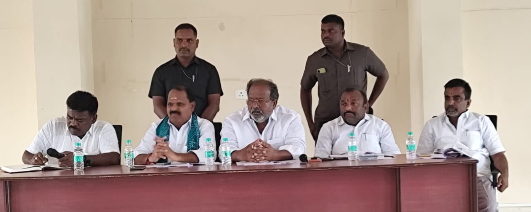 షాద్ నగర్ మున్సిపాలిటీ సర్వసభ్య సమావేశం.... పాల్గొన్న ఎమ్మెల్యే వీర్లపల్లి శంకర్, ఎమ్మెల్సీ నవీన్ రెడ్డి