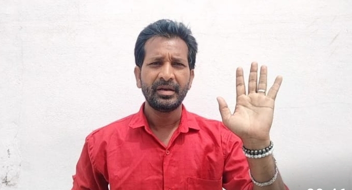 వ్యాపార సముదాయాలను వీధి వ్యాపారులకు అధికారికంగా అప్పగించాలి : 