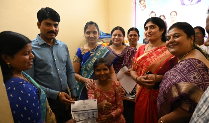 Daily Bharat గర్భిణీ స్త్రీలు తగిన జాగ్రత్తలు తీసుకుంటూ సరైన వైద్య సేవలు పొందాలి : జిల్లా కలెక్టర్ సి.నారాయణ రెడ్డి.