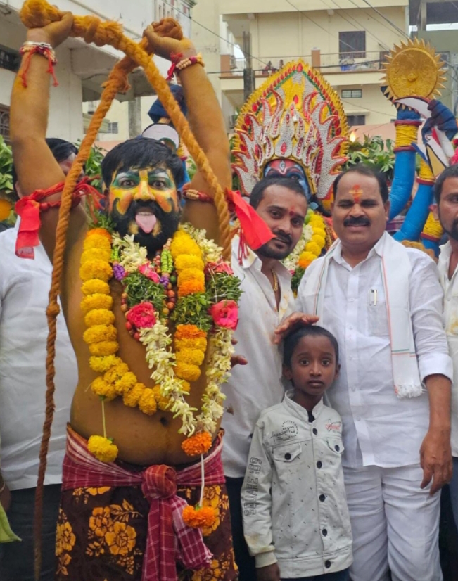 బోనాల వేడుకల్లో పాల్గొన్న ఎమ్మెల్యే వీర్లపల్లి శంకర్