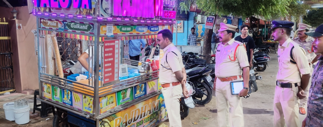 రోడ్లు ఆక్రమించి వ్యాపారాలు నిర్వహిస్తే చట్టపరమైన చర్యలు తప్పవు : కె. నరసింహ ఐపిఎస్, ఎస్పి సూర్యాపేట జిల్లా