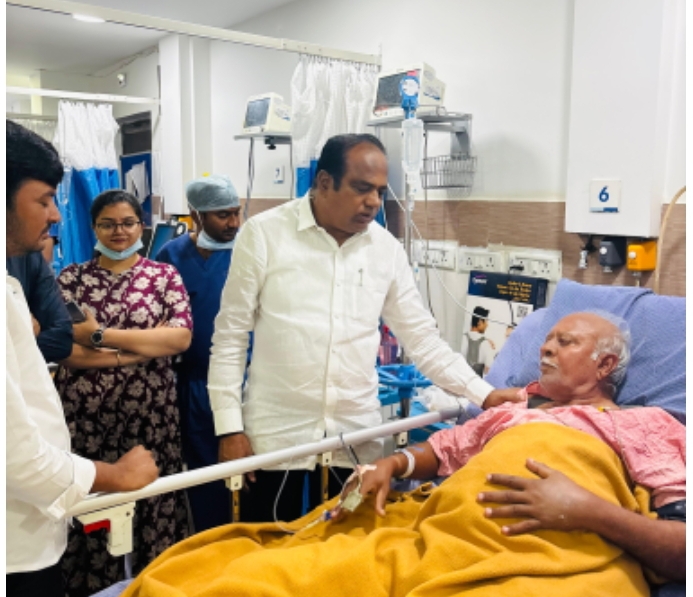 మెడికవర్ ఆస్పత్రిలో చికిత్స పొందుతున్న  ధర్మారం (బి) మాజీ సర్పంచ్ పిచ్చేశ్వర్ రావు ను పరామర్శించిన రూరల్ ఎమ్మెల్యే భూపతి రెడ్డి