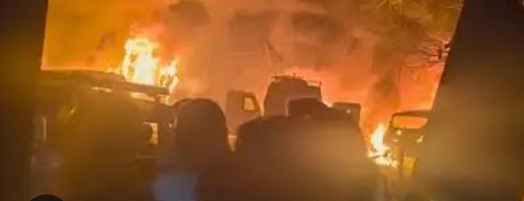 శ్రీనగర్ పోలీస్ స్టేషన్&zwnj;లో భారీ పేలుడు