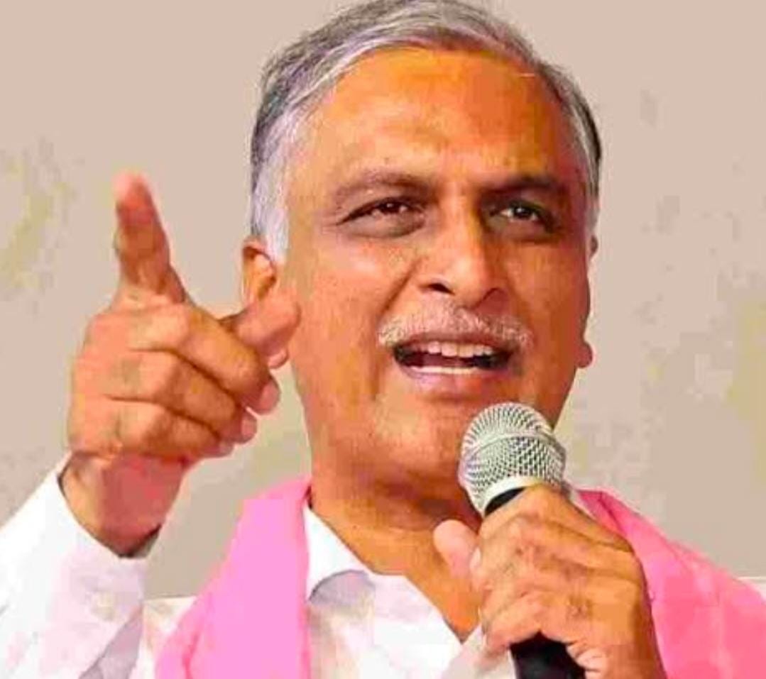 తెలంగాణ పోలీస్ అధికారులకు మాజీమంత్రి హరీష్&zwnj;రావు స్ట్రాంగ్ వార్నింగ్!