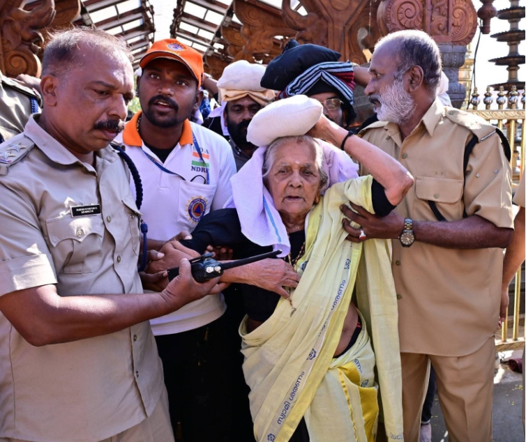 102 ఏళ్ల వయసులో అయ్యప్పను మోసిన పారుకుట్టి అమ్మమ్మ