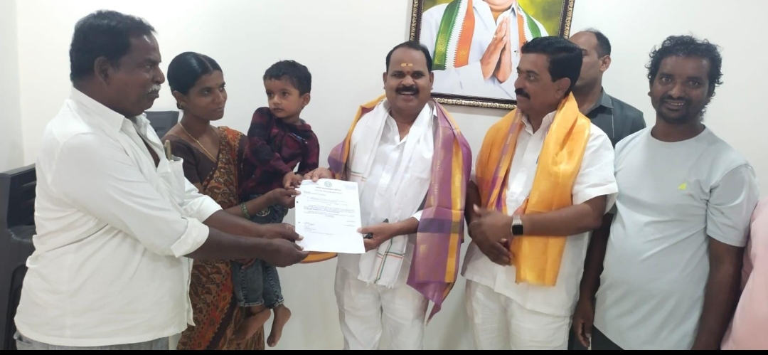 పేదలకు అండగా కాంగ్రెస్ ప్రభుత్వం : ఎమ్మెల్యే వీర్లపల్లి శంకర్