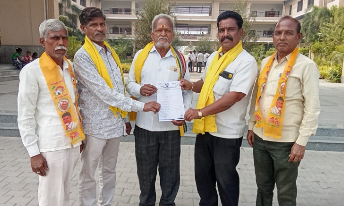 తప్పుల తడకగా ఉన్న మున్సిపల్ ఓటర్ జాబితాను సరిదిద్దాలి