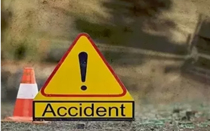 ఘోర రోడ్డు ప్రమాదం