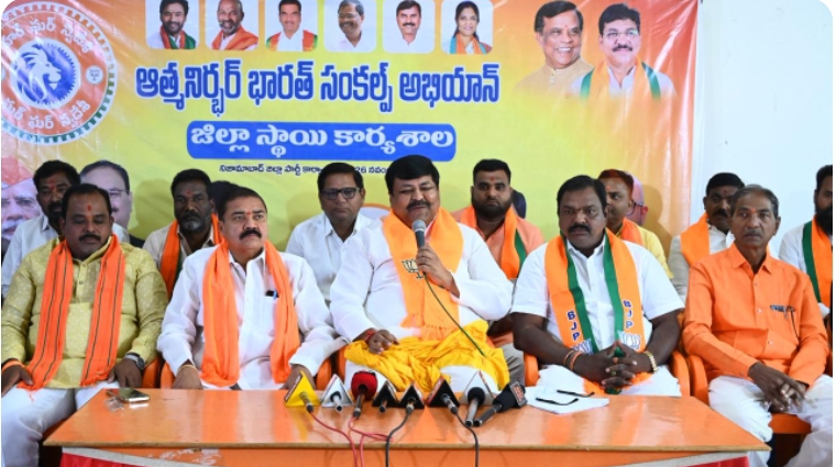 మాజీ ఎమ్మెల్యే గణేష్ గుప్తా.. మీ పదేళ్ల పాలనపై చర్చకు సిద్ధమా?