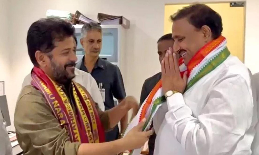 కాంగ్రెస్ తీర్థం పుచ్చుకున్న మరో ఎమ్మెల్యే