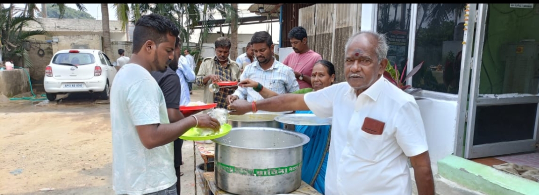 అన్ని దానాలు కన్నా అన్నదానం మహా మిన్న..
