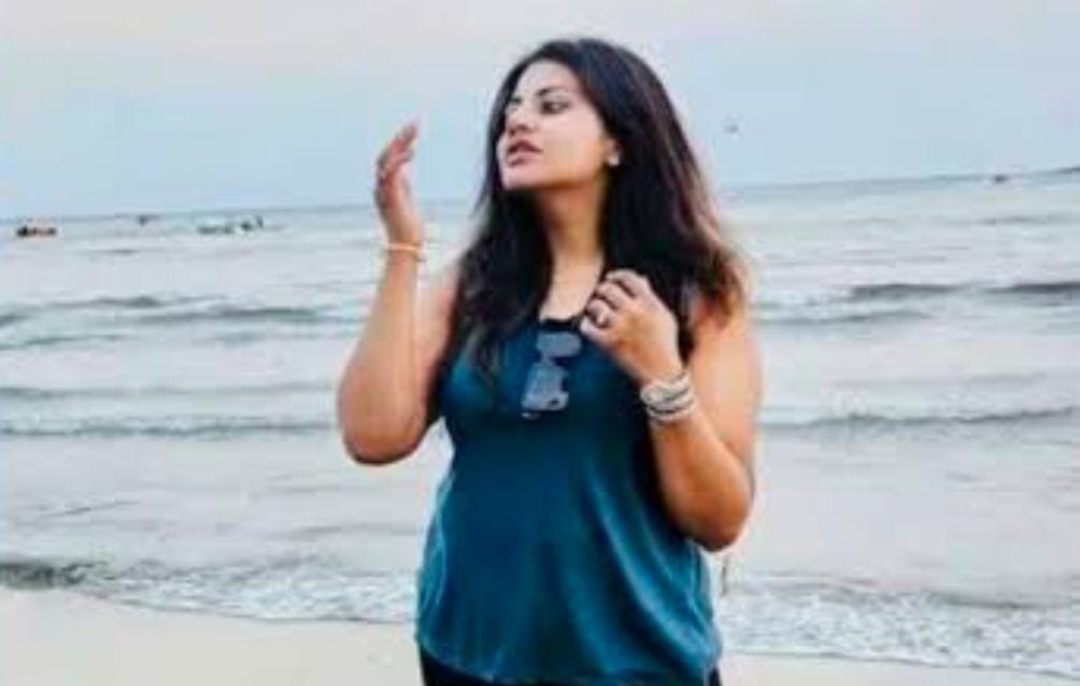 వివాదాస్పదం లో ట్రైనీ ఐఏఎస్ అధికారి ఖేద్కర్