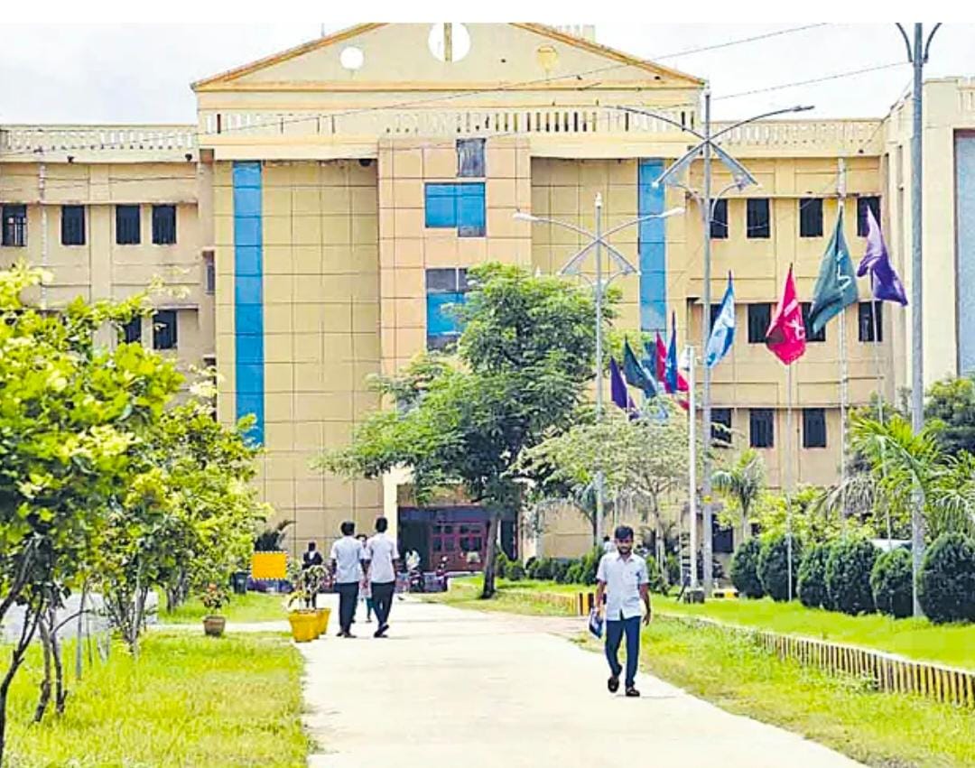 బాసర ట్రిపుల్ ఐటీ లో మెస్ లకు ఆన్లైన్ టెండర్ల