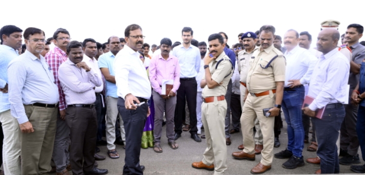 ప్రశాంత వాతావరణంలో గణేష్ నిమజ్జనోత్సవానికి ఏర్పాట్లు