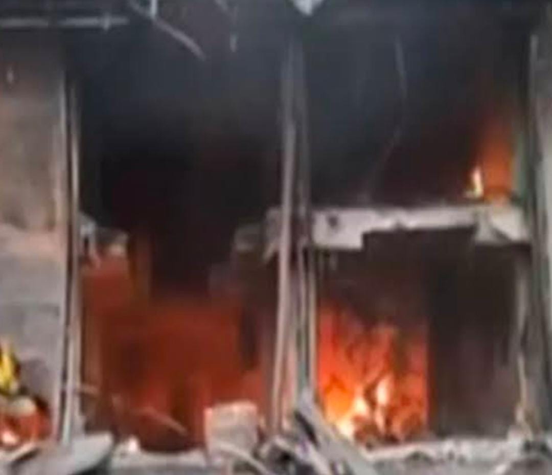 కోరుట్ల సా మిల్లు లో భారీ అగ్ని ప్రమాదం