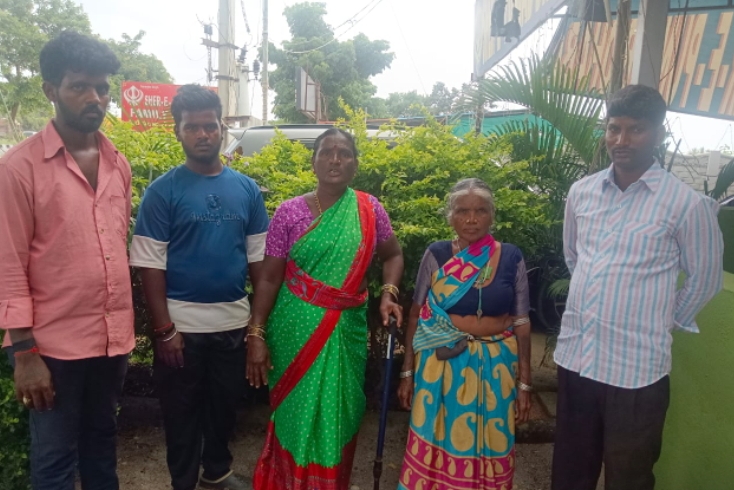 కొప్పులపల్లి గ్రామంలో మూడు కుటుంబాలను కుల బహిష్కరణ