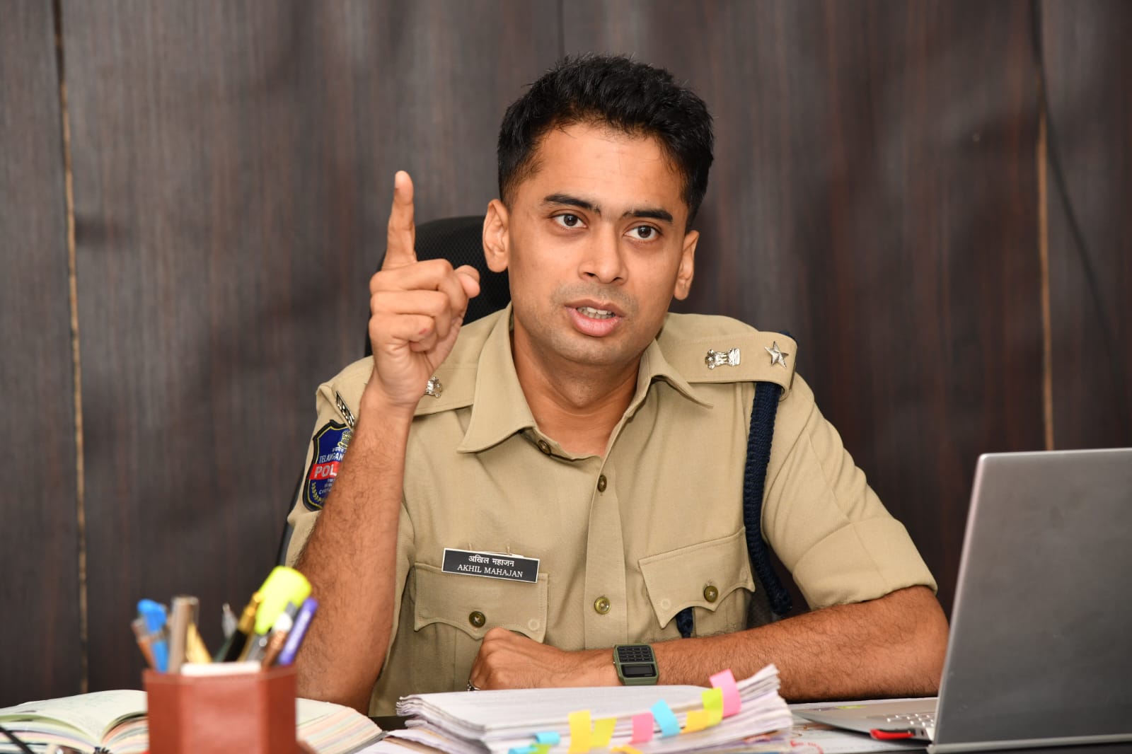 అక్రమ వడ్డీ , ఫైనాన్స్ వ్యాపారస్తులపై పోలీసుల కొరడా