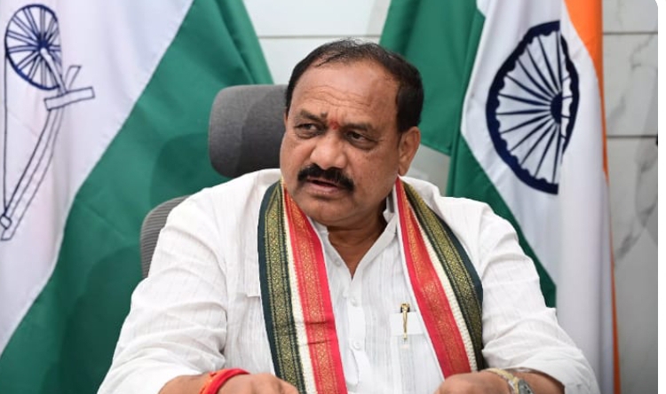 జిల్లాలో ఎమ్మెల్సీ టీపీసీసీ చీఫ్ క్యాంప్ ఆఫీస్ ఎక్కడ..?