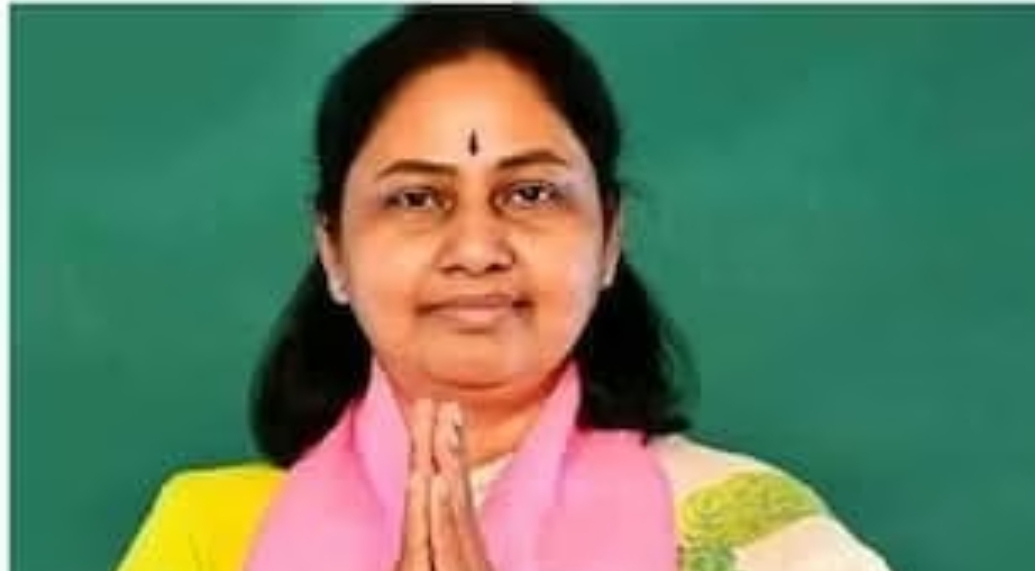 జూబ్లీహిల్స్ బరిలో బీఆర్&zwnj;ఎస్ అభ్యర్థిగా మాగంటి గోపినాథ్ భార్య సునీత