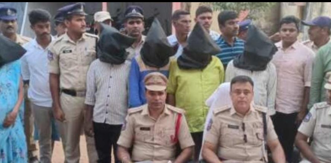 తండ్రి ఆస్తి కోసం పథకం ప్రకారం దొంగతనం