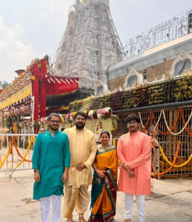 తిరుమల శ్రీవారిని దర్శించుకున్న జిల్లా గ్రంథాలయ ఛైర్మన్ ఎలుగంటి మధుసూదన్ రెడ్డి