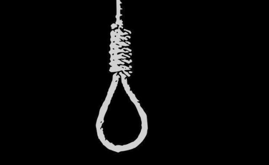 గురుకుల పాఠశాలలో విద్యార్థిని ఆత్మహత్య?