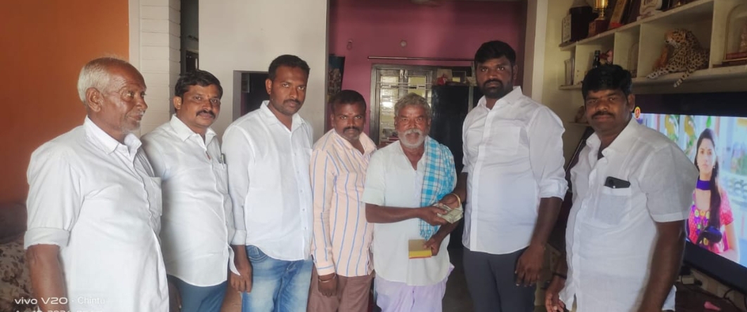 వీరభద్ర స్వామి గుడికి 51000 రూపాయలు విరాళంగా ఇచ్చిన అత్తెల్లి అనంతరెడ్డి
