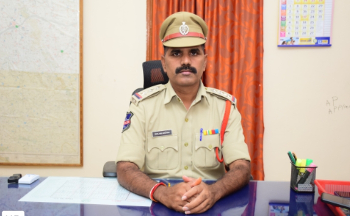 మాజీ MPTC కరికవేణీ కుంటయ్య చేసిన ఫిర్యాదును పోలీస్ వారు పట్టించుకోలేదనే ఆరోపణలు అవాస్తవం : సిరిసిల్ల రూరల్ సి.ఐ మొగిలి.