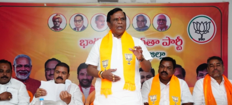 పార్టీ బలపడేది కేవలం కార్యకర్తల అంకితబావం తోనే