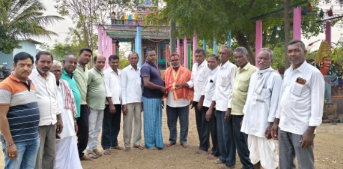 వార్డు మెంబర్ ను సన్మానించిన గౌడ్ సంఘం