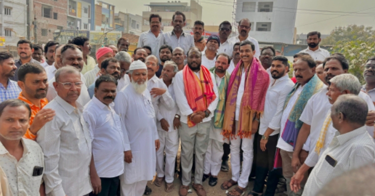 పదవి లేకున్నా ప్రజాసేవే లక్ష్యం 