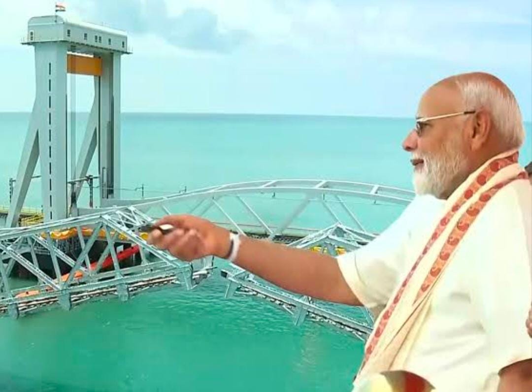 పాంబన్ వంతెనను ప్రారంభించిన ప్రధాని మోదీ