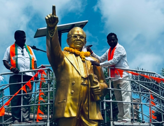 Daily Bharat సిరిసిల్లను "టూరిస్ట్ స్పాట్" లా చూస్తున్న KTR... అంబేద్కర్ సాక్షిగా ఇచ్చిన మాట నిలబెట్టుకోవాలని బీజేపీ లేఖ