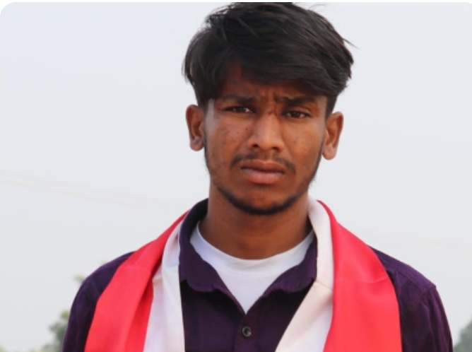 హైదరాబాద్ సెంట్రల్ యూనివర్సిటీ భూముల వేలాన్ని కాంగ్రెస్ ప్రభుత్వం విరమించుకోవాలి : ఏఐఎస్ఎఫ్ జిల్లా సహాయ కార్యదర్శి గుగులోతు వంశీ 