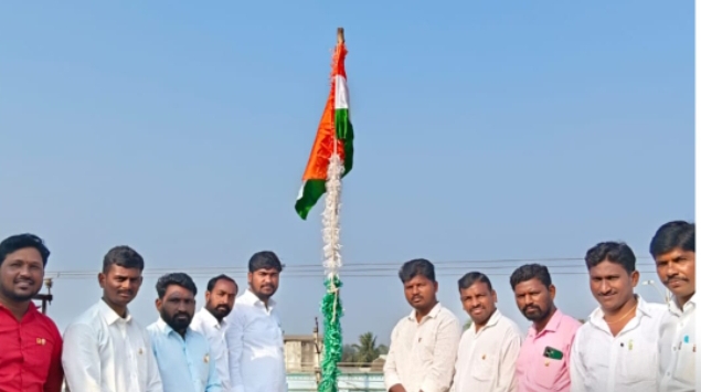 జూలూరుపాడు ప్రెస్ క్లబ్ లో 77 వ గణతంత్ర దినోత్సవ వేడుకలు 