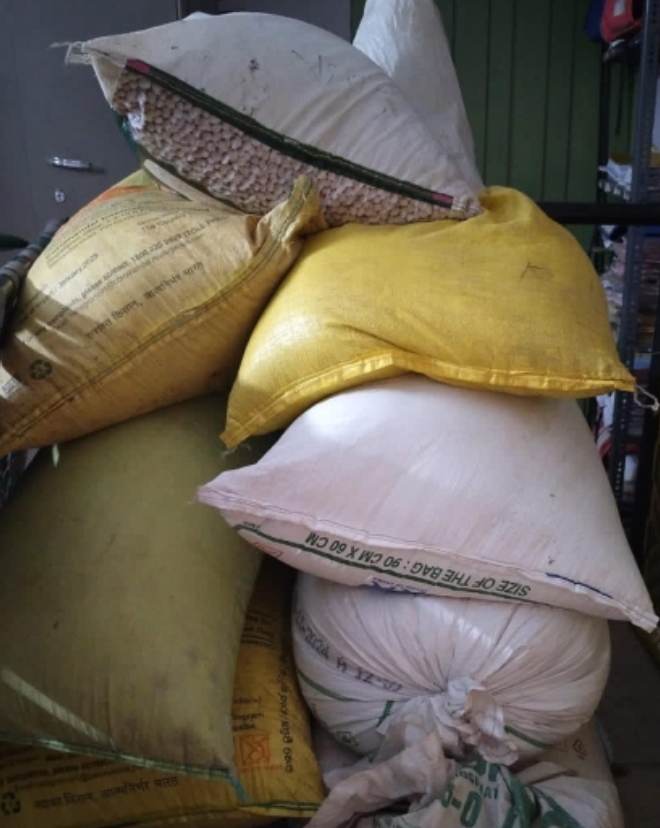 5 క్వింటాల రేషన్ బియ్యాన్ని పట్టుకున్న  జూలూరుపాడు పోలీస్